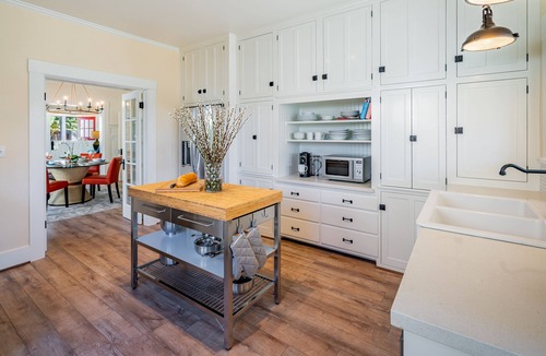East Beach House | The Sea Captain's House & Loft - Coast Beach Luxury