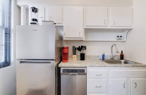 Downtown Baltimore Apartment | The Skyline