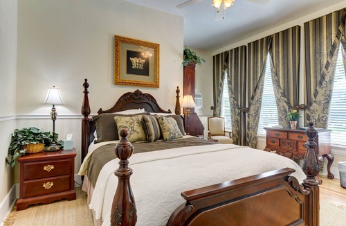Downtown Colorado Springs Bed & Breakfast | The St Mary's Inn, Bed and Breakfast