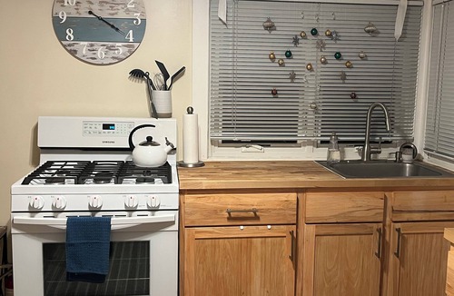 Livermore Cabin | The Sweetheart Cabin. A Charming 1-bedroom cabin with a super comfy bed!