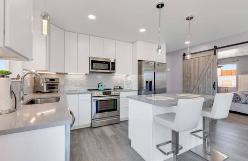 Moffat House | The Valley Vista! Includes 2 passes to Joyful Journey Hot Springs!