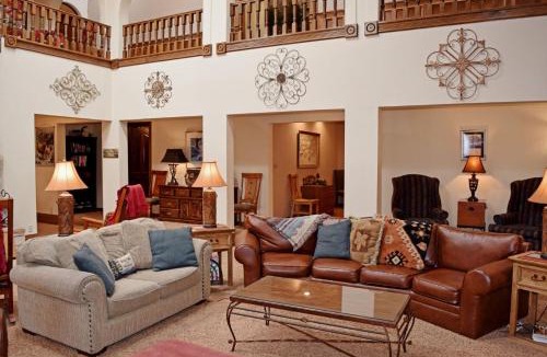 Red River House | The Villa