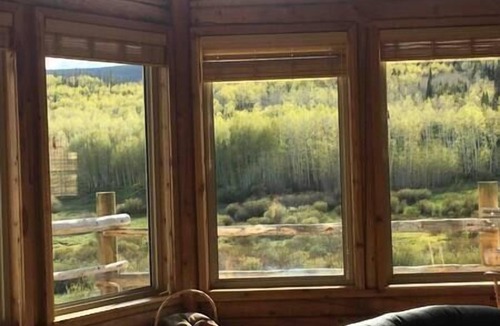Walden House | The Wapiti Retreat @ 22 West Cabins 18miles from Walden, 80 miles from Steamboat