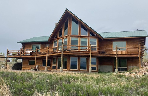 Walden House | The Wapiti Retreat @ 22 West Cabins 18miles from Walden, 80 miles from Steamboat