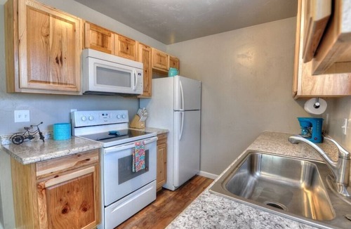 Grand Junction House | The Whole Enchilada w/4 townhomes, Hot Tub