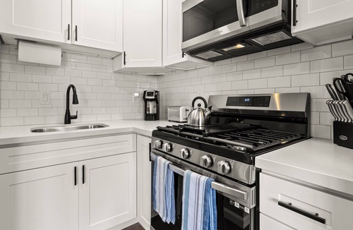 Port Hueneme Apartment | This apartment is a 1 bedroom(s), 1 bathrooms, located in Port Hueneme, CA.