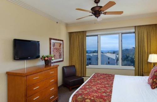 Tahoe Village Hotel | Three Scenic Mountain Villa:Pools & Perfect for the Whole Family