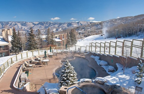 Snowmass Village Condo | 🌲Timberline 317 Studio Loft Deluxe ~ Hot Tub~Pool~WiFi~Ski-in/out~Local Shuttle🌲