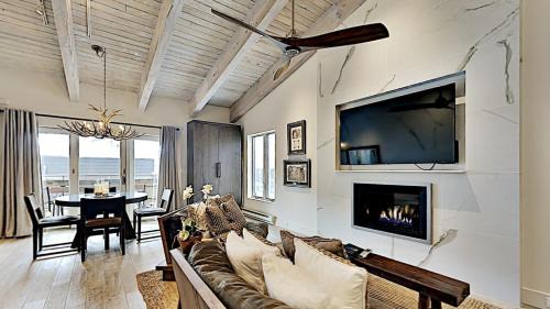Snowmass Village House | Timberline Condominiums Studio Loft Premier Unit 304