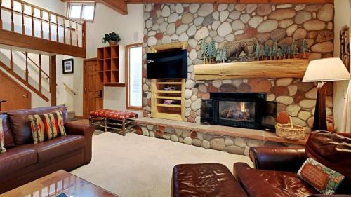 Snowmass Village House | Timberline Condominiums 2 Bedroom plus Loft 3 Bath Deluxe Unit B3H