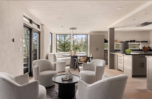 Snowmass Village House | Timberline Lodge | 6BR with Hot Tub, Patio & Views