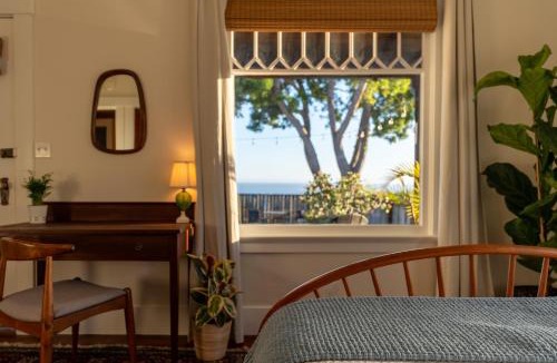 Santa Barbara House | Timeless Craftsman Ortega Ridge | The Chosen Collection