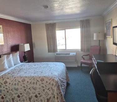Tonopah Hotel | Tonopah Station Hotel and Casino