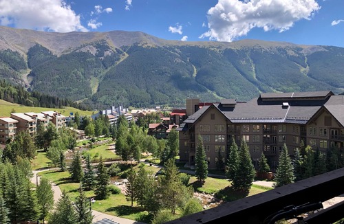 Copper Mountain Village Condo | TOP FLOOR corner condo in Prime Center Village with Amazing Mountain Views