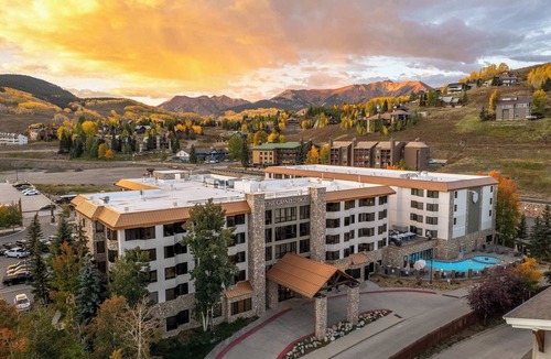 Crested Butte Condo | Top Floor Studio with Pool, Hot Tub, ski in-out, Pet-Friendly