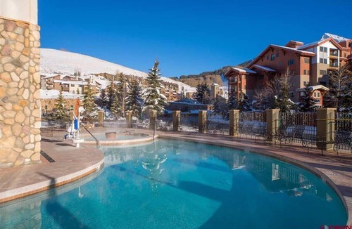Crested Butte Condo | Top Floor Studio with Pool, Hot Tub, ski in-out, Pet-Friendly