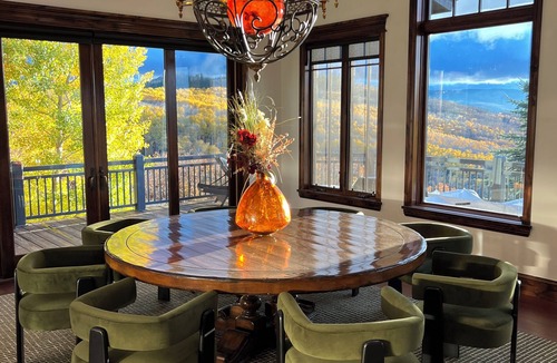 Edwards House | Top of the World Living- a 10,000 SF Mountain Modern Estate on Fazio Golf Course