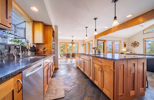 Windcliff Estates House | Top of the World Views! Near Town, National Park