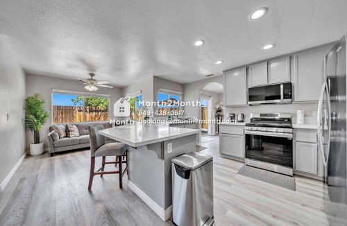 Victorville House | Torino Terrace #42111