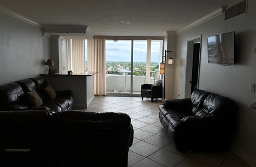 Bermuda Riviera Apartment | Tortuga festival special 1Bedroom Suite,CityView Ft Lauderdale&Two QueenBeds