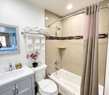 North State Hotel | Town and Country Inn