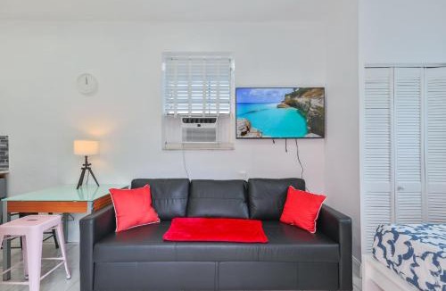 Downtown Hollywood Apartment | Town Down across Down Town