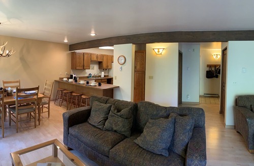 Steamboat Springs House | Townhome 2 bed/2.5 bath w/Attached Heated Garage- < 2 miles to Yampa Med Ctr