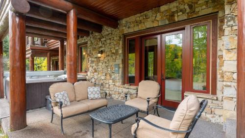 Mountain Village House | Townhome on the Creek 135 by AvantStay