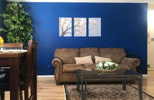 West Westminster House | Traveling families Home