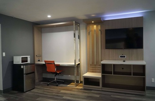 West Whittier-Los Nietos Hotel | Travelodge by Wyndham Whittier