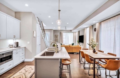 Tremont House | Tremont, Sauna, Cold Plunge, Luxe Modern Colonial