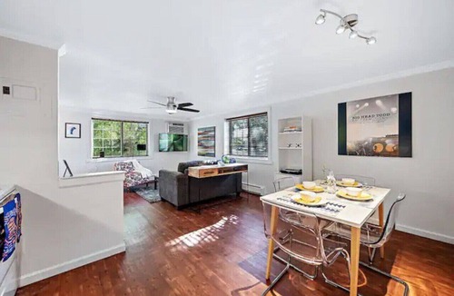 Englewood Apartment | Trendy&Chic Apt! Casper Mttress!