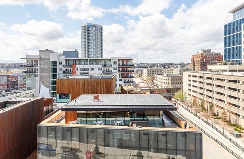 LoDo Apartment | Trendy LoDo 2BR w/ Pool, Gym, 1 block from Commons Park, by Blueground