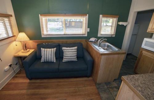 Estes Park House | Triple R Cottages- 2 cabin