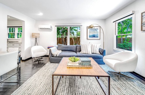 Wilton Manors House | Tropical Bungalow+Walk 2 Wilton Dr+1 Mile 2 Beach!