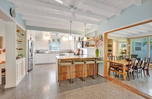 Kenmont House | Tropical Gem-Private Pool: Mariposa