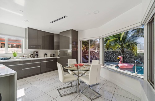 Miami Lakes House | Tropical Pool Paradise x 5-BD,4-BA Luxury Living