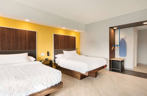 Cheyenne Hotel | Tru by Hilton Cheyenne WY