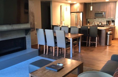 Breckenridge Resort | TRUE SKI IN/OUT GRAND CO PEAK 8: 3BD/3BA Sleep12 LUXURY RESORT March 14-21, 2026