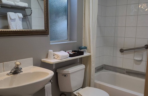 Mount Vernon Hotel | Tulip Inn