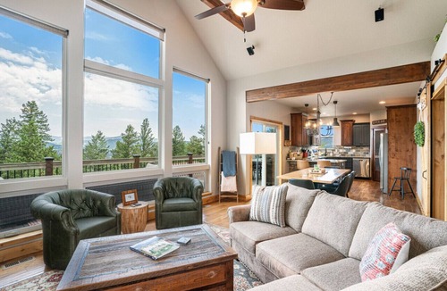 Estes Park House | Twin Owls Luxury 4BR, Views & Game Rm