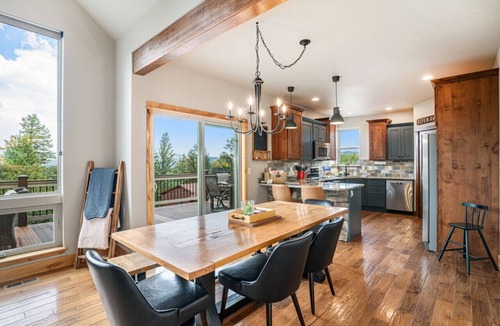 Estes Park House | Twin Owls Luxury 4BR, Views & Game Rm