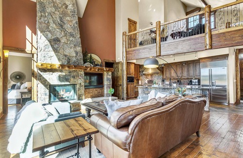 Elk Crossing House | Twin Peaks Lodge 🏡 Views ☀️ Hot Tub ⛳️ Golf ⛷Ski $0 Cleaning