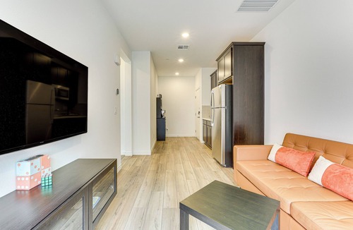 Mission Hills House | Twin Townhomes in Henderson: 12 Mi to Lake Mead!