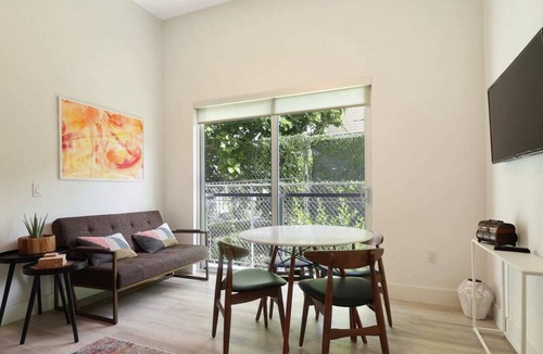 East Little Havana Apartment | Two Bed Two Bath Apartment 8 Min from Downtown