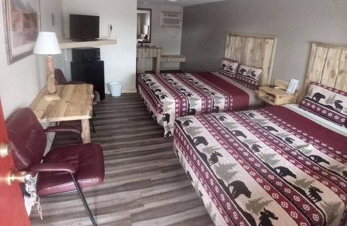 Cortez Apartment | Two Double Beds at Aneth Lodge