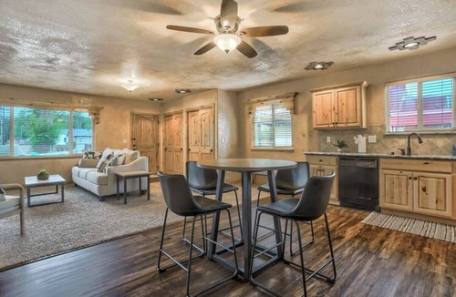 Colorado Springs House | Two houses | Patio & Fire pit in Old Colorado City
