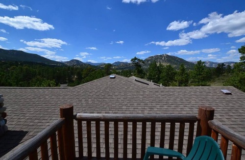 Carriage Hills House | Tyrolean - 4 bedroom home with Hot Tub