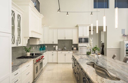 River North Art District Apartment | Ultra Luxury Loft I Fireplace I Rooftop I RiNo