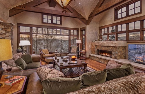 Cordillera House | Ultra Luxury + Private Hot Tub + Close to Golf/Nordic skiing - Stag Lodge